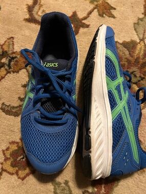 Asics wens 6.5 Blue Sneakers with Green Accents